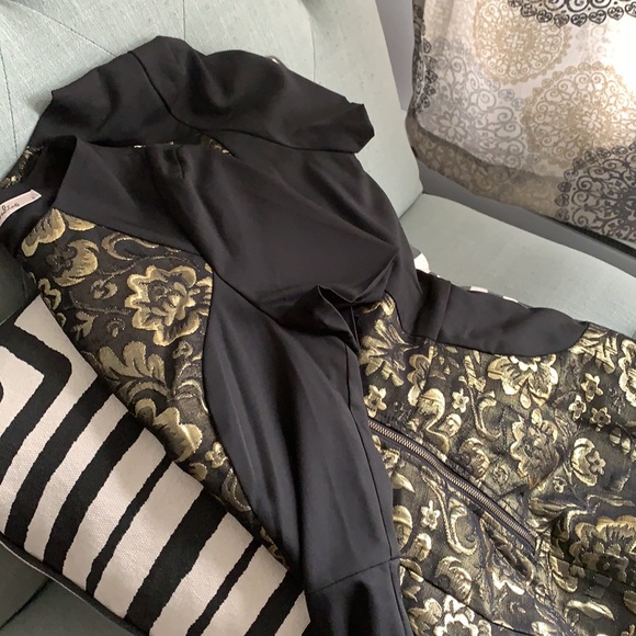 black dress - Picture 4 of 8